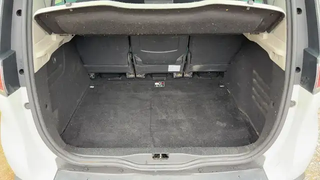 Renault Scenic view 14