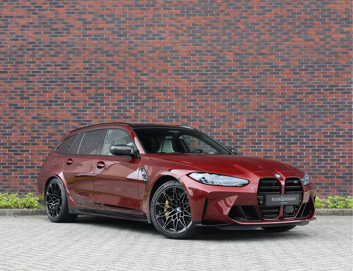 BMW M3 3-serie Touring xDrive Competition | Individual - Rood - 1