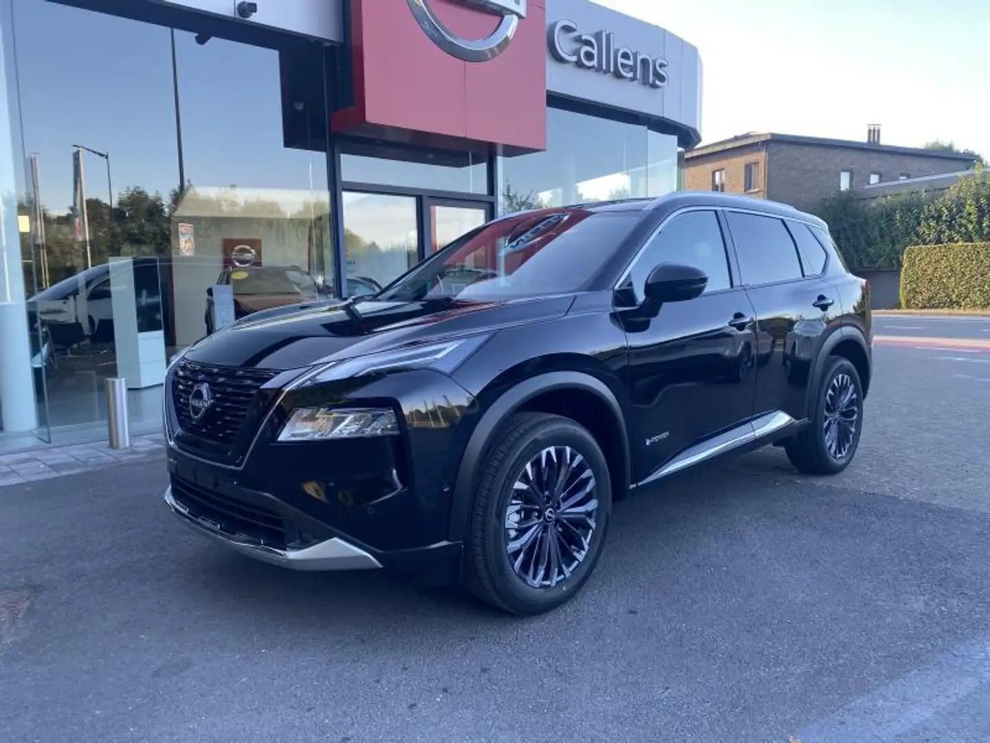 Nissan X-Trail e-4ORCE 4WD TEKNA PLUS + 7 SEA Zwart - 1