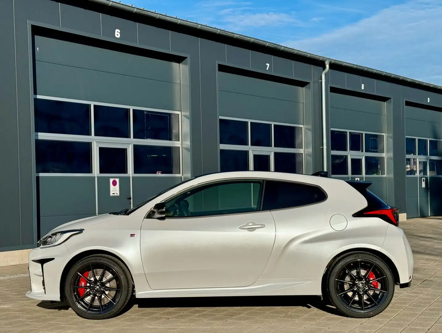 Toyota Yaris GR 1.6 WRC Triple Edition *1 von 300* Weiß - 2