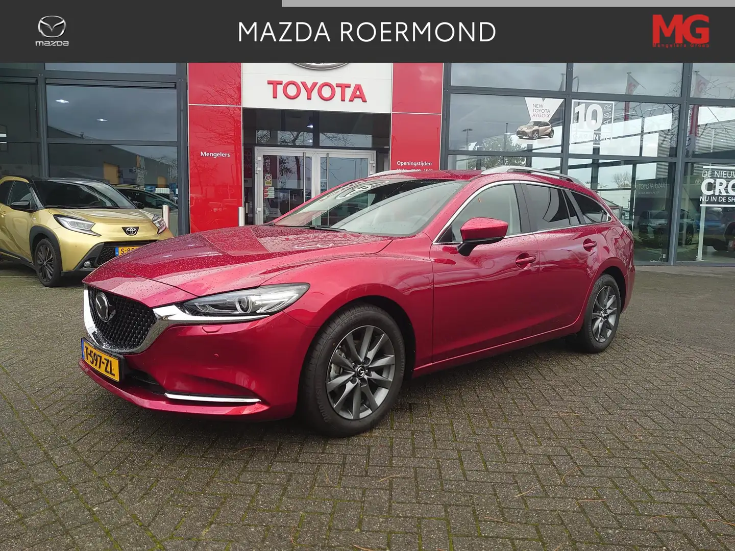 Mazda 6 Sportbreak 2.0 SkyActiv-G 165 6AT Business /Leer/T Rood - 1