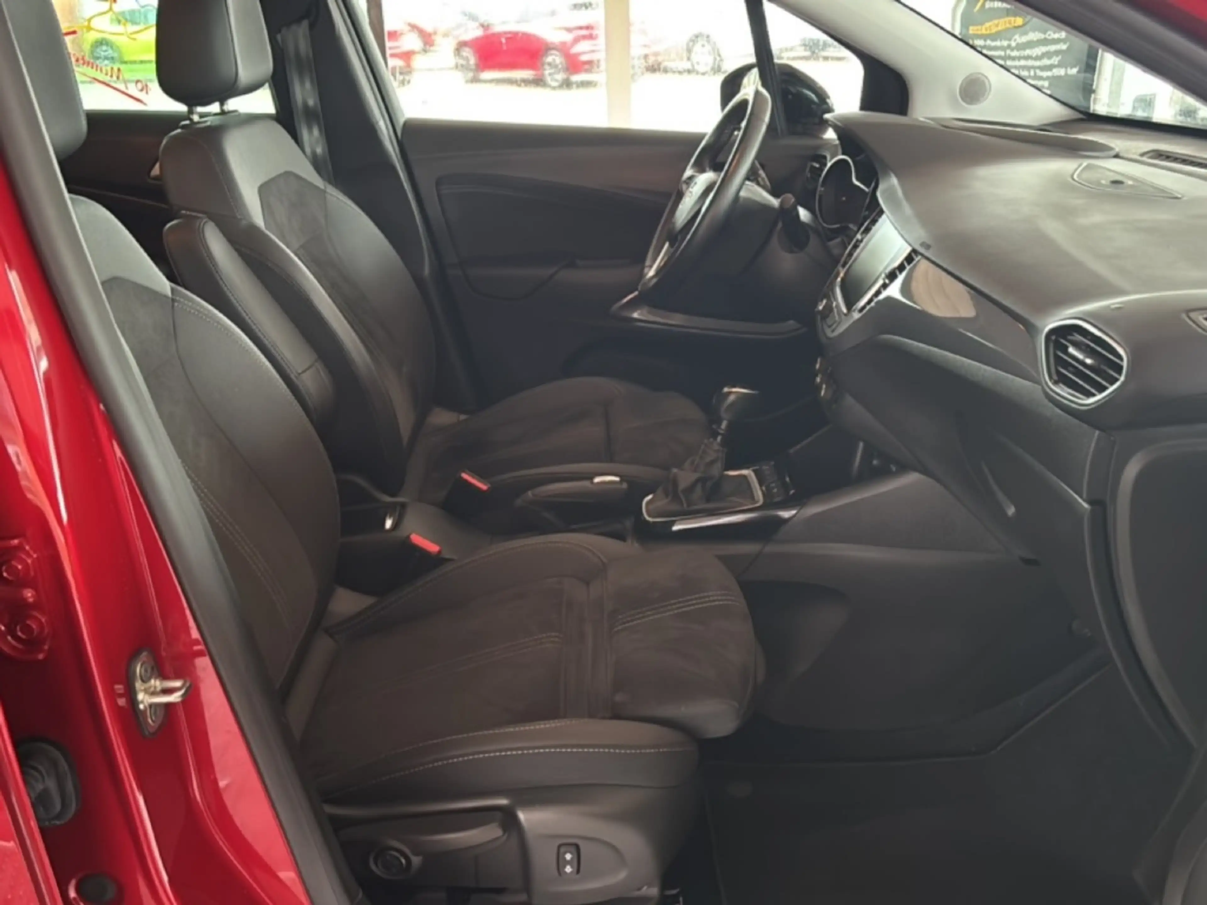 Opel Crossland Ultimate Shz Navi Kamera PDC v+h HUD Leder LED App — photo 12