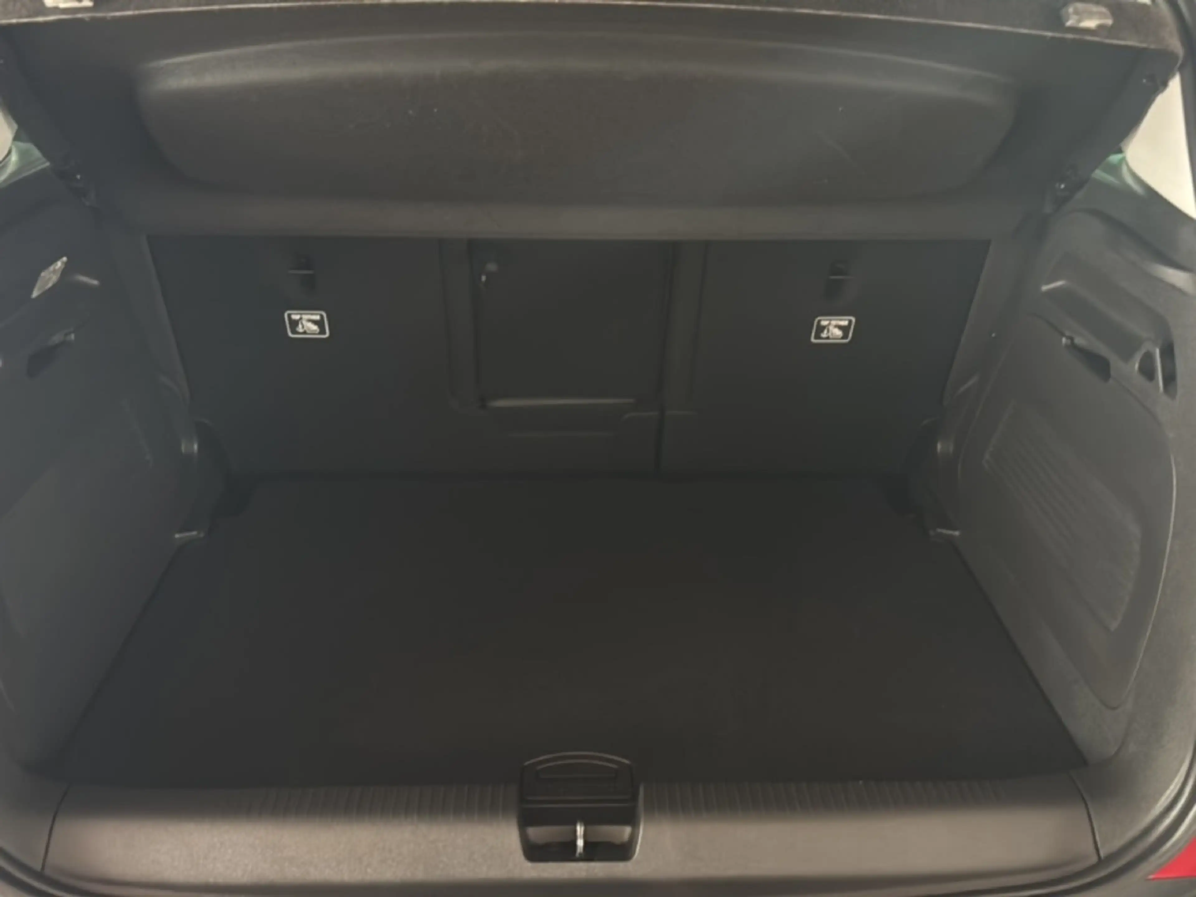 Opel Crossland Ultimate Shz Navi Kamera PDC v+h HUD Leder LED App — photo 6
