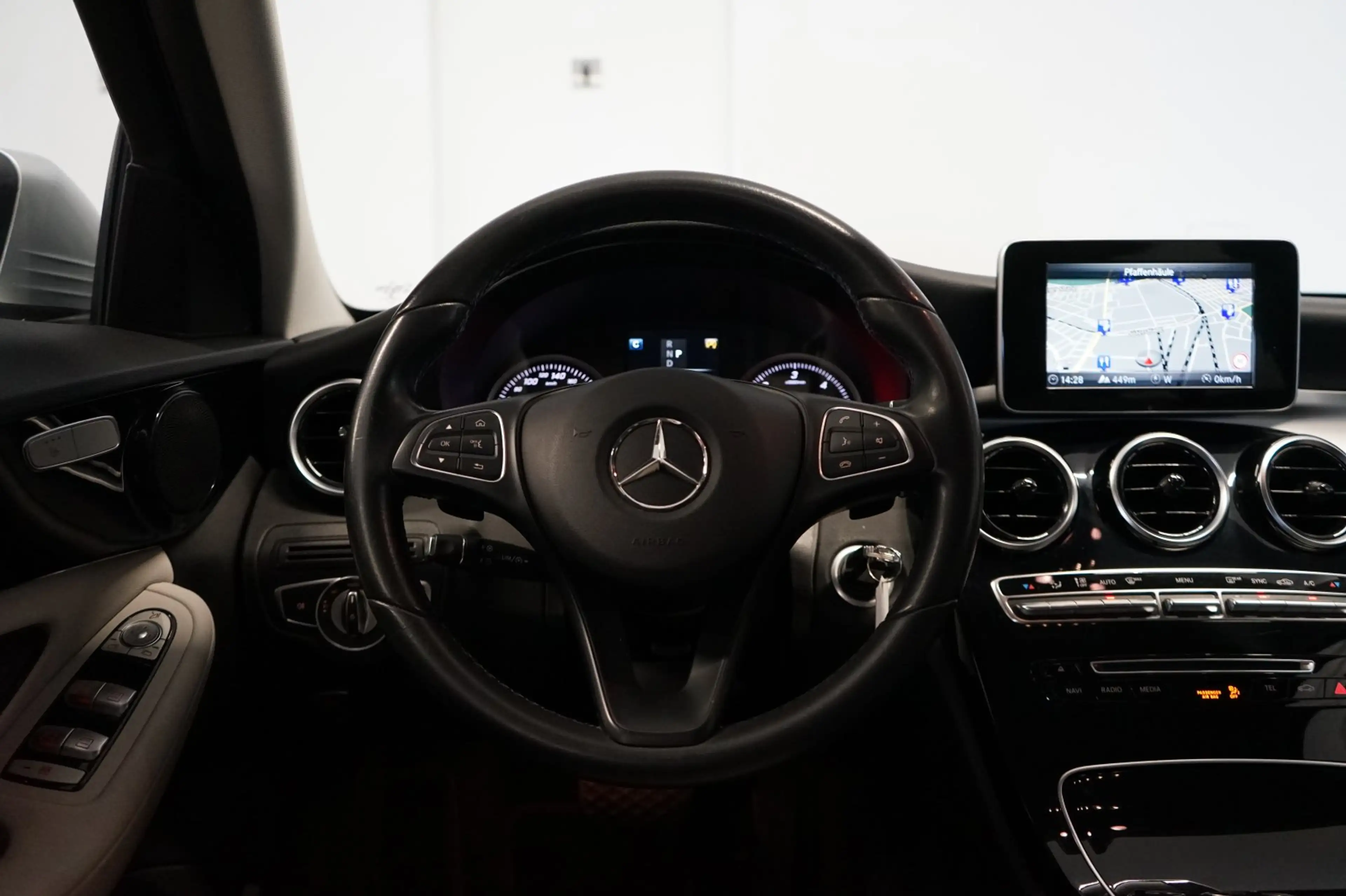 Mercedes-Benz C 200 d T 7G Tronic Plus|LED|NAVI|AHK — photo 8