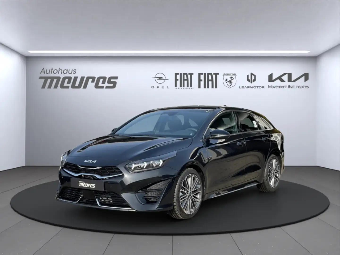 Kia ProCeed / pro_cee'd GT Line 1.5 T-GDI DCT Navi El. Heckklappe e-Sitze Schwarz - 1