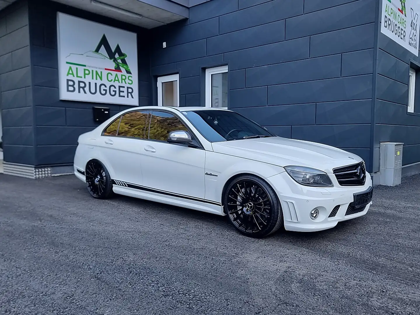 Mercedes-Benz C 63 AMG Avantgarde Aut.**ab389€mtl.** Weiß - 1