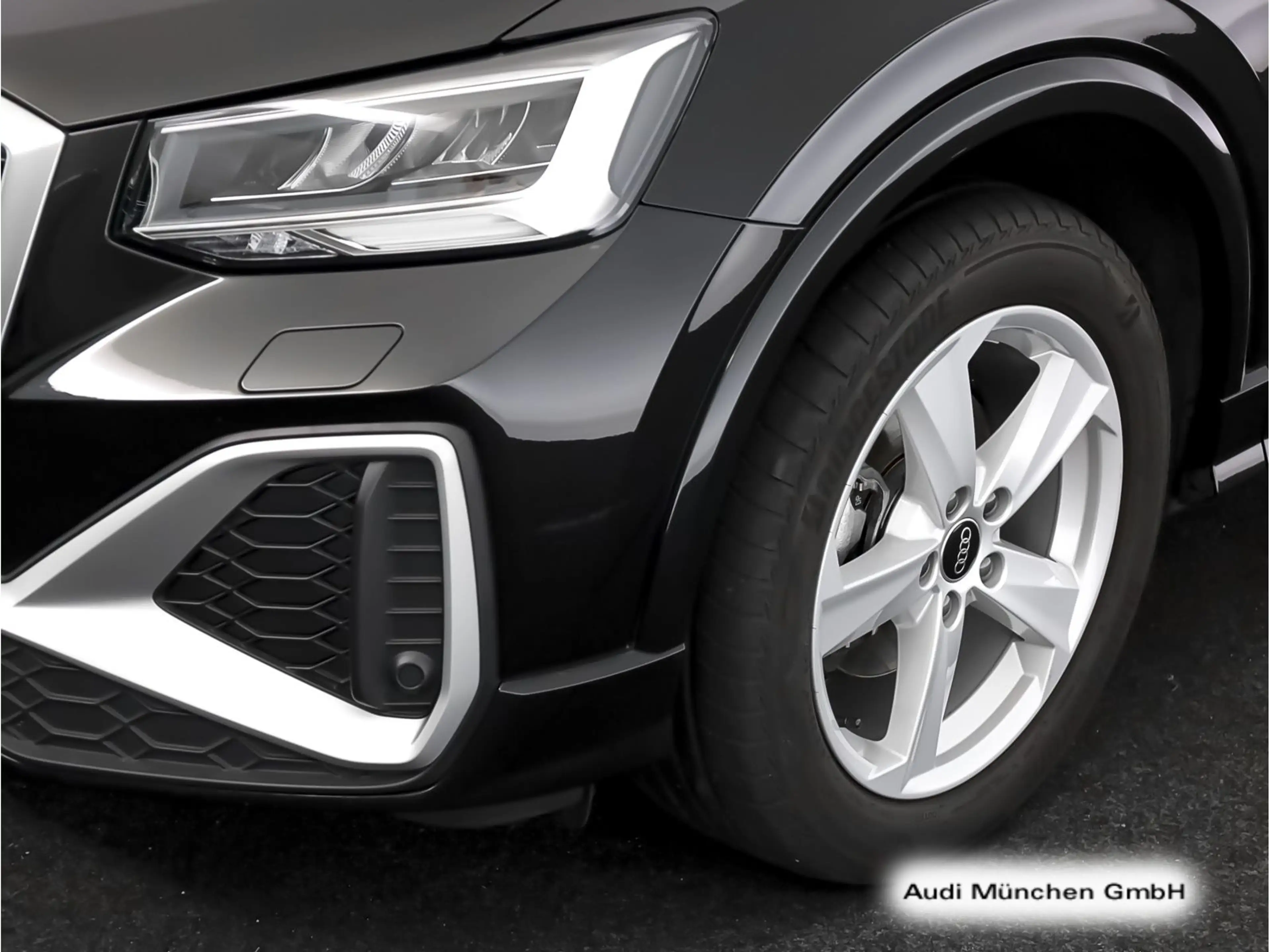 Audi Q2 30 TFSI 2x S line — photo 12