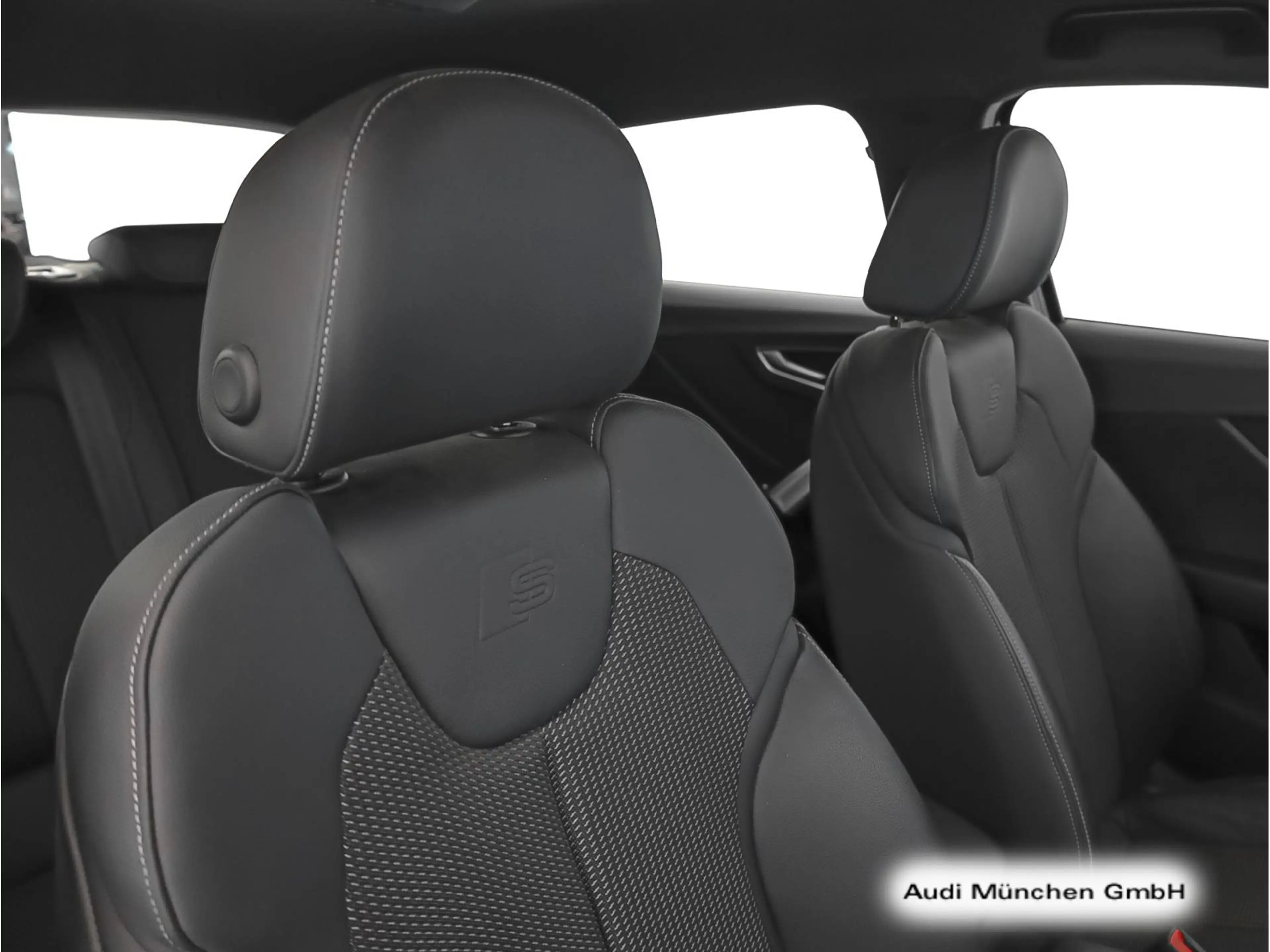 Audi Q2 30 TFSI 2x S line — photo 15