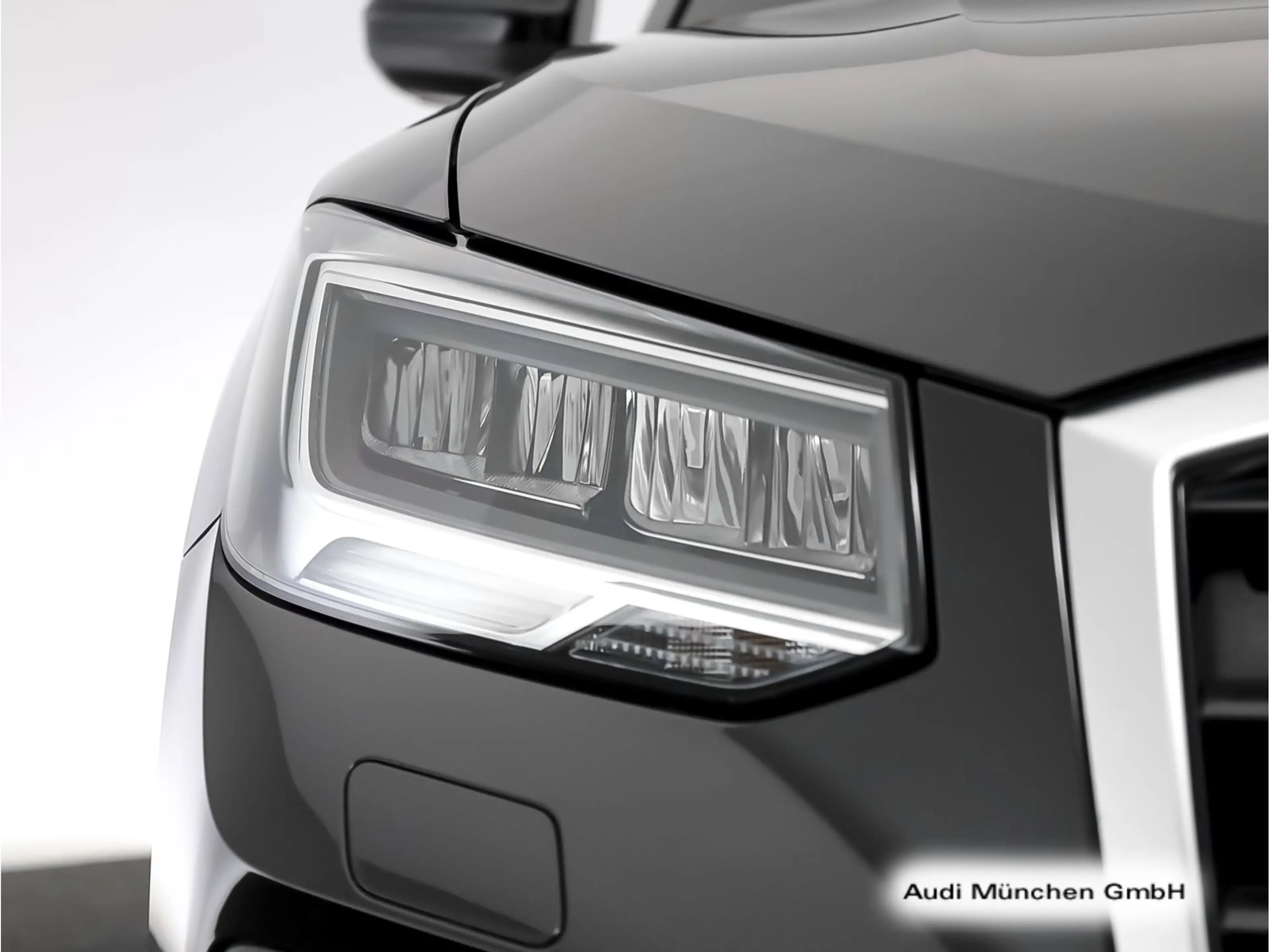 Audi Q2 30 TFSI 2x S line — photo 10