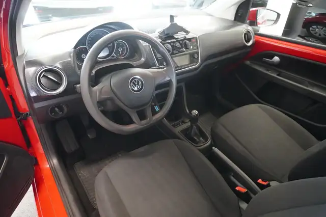 Volkswagen Up! view 7