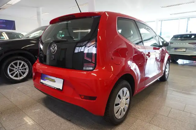 Volkswagen Up! view 5