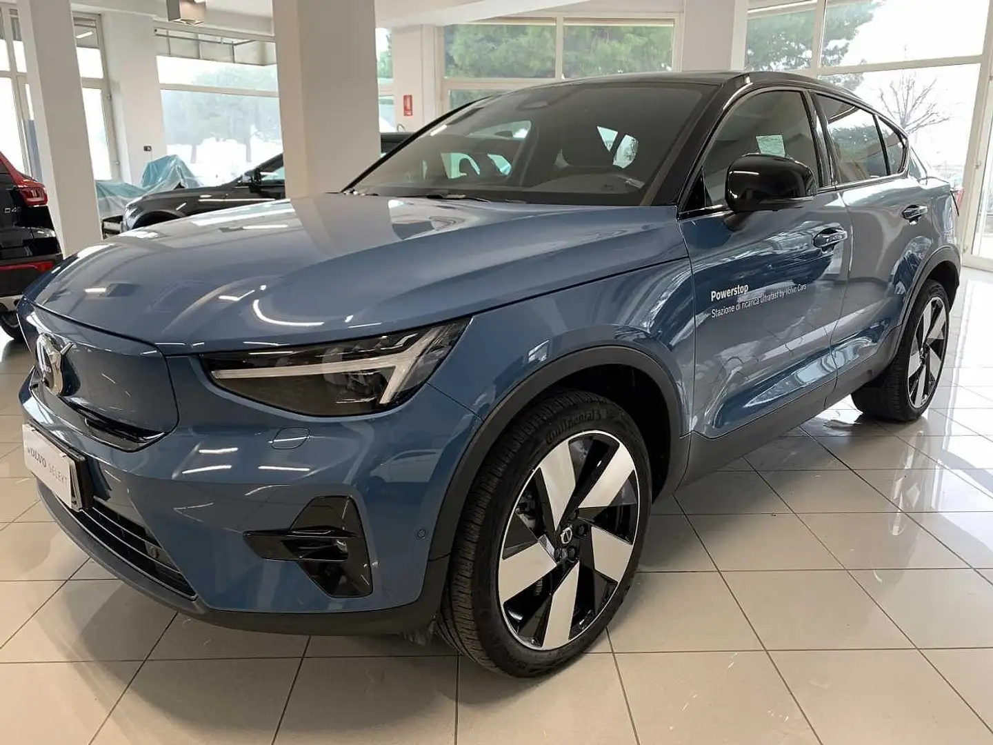 Volvo C40 Twin Motor Ultimate Azul - 1