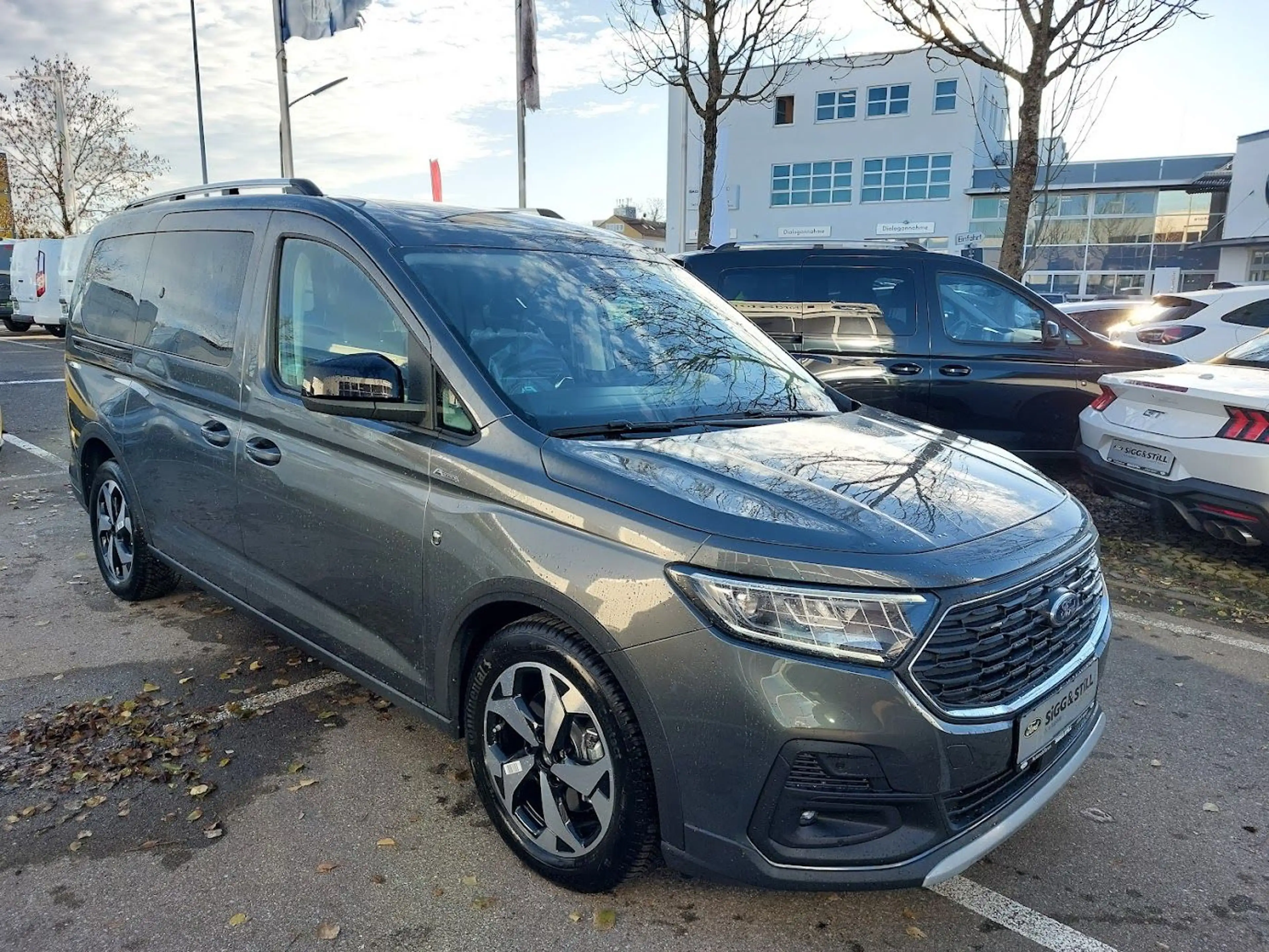 Ford Grand Tourneo Connect Active 2.0 7-SITZER*PANO — photo 2