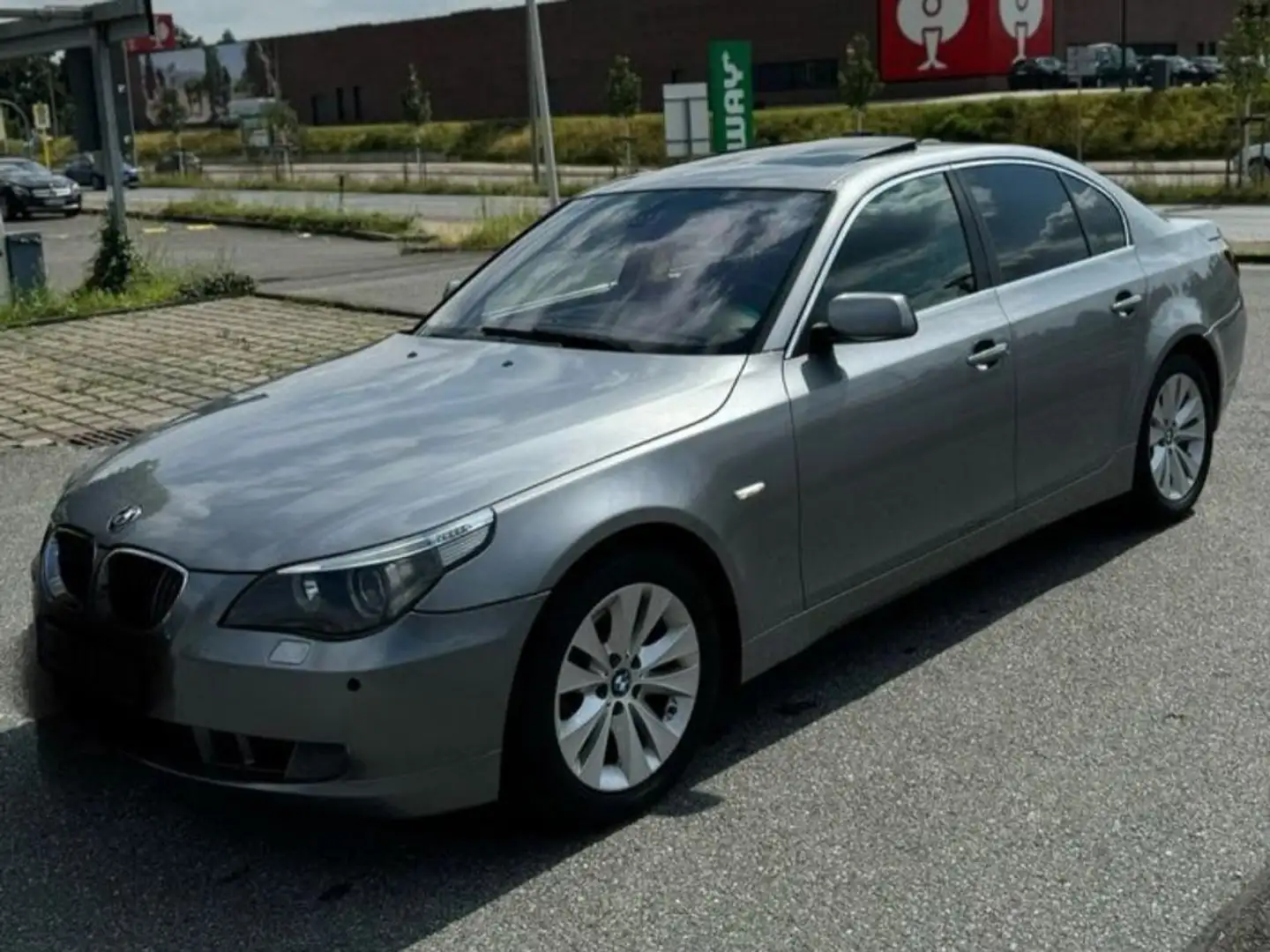 BMW 525 525d Aut. Grau - 1
