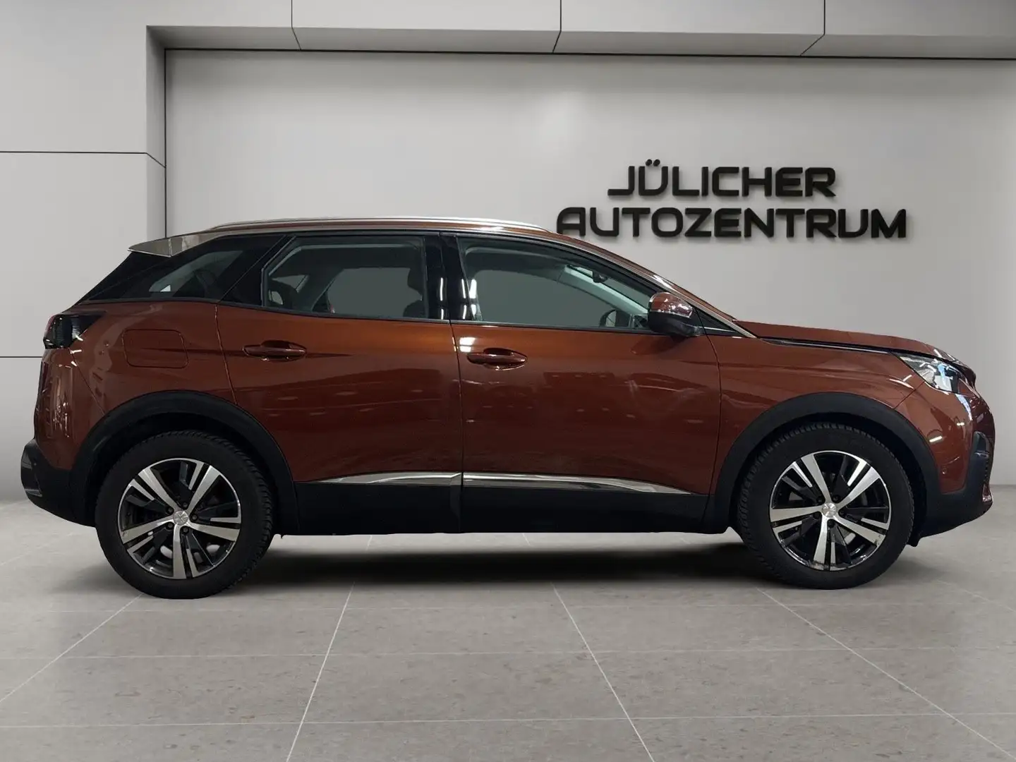 Peugeot 3008 Allure, 2.Hand, Insp. Neu,  1 Jahr Garantie Brun - 2