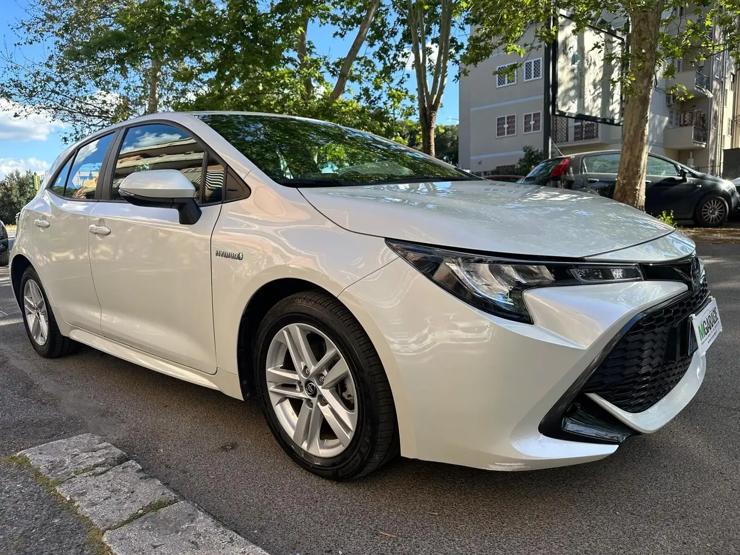 Toyota Corolla 1.8 Hybrid Business Bianco - 1
