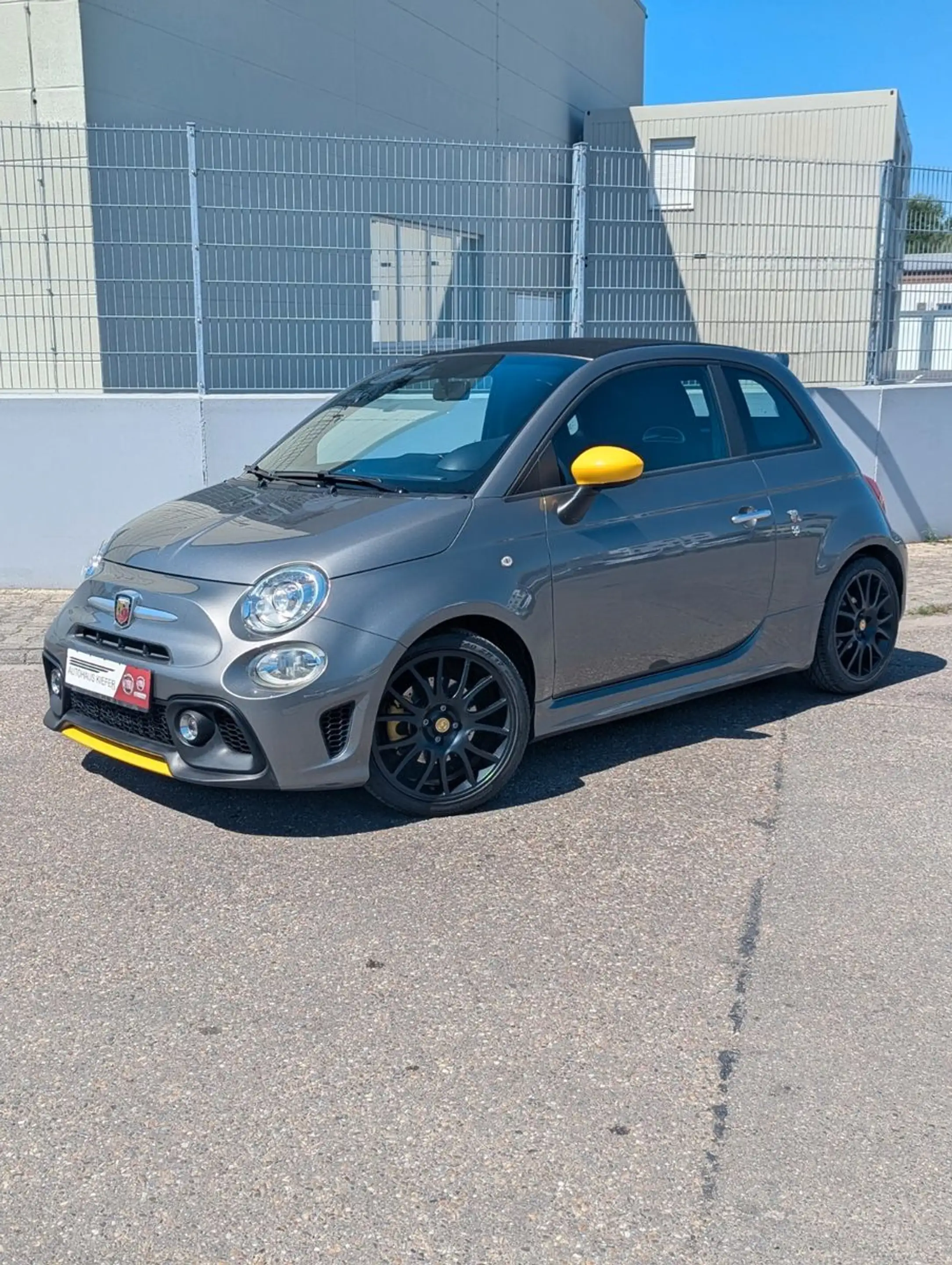 Abarth 500 Cabrio 595 C Pista — photo 2
