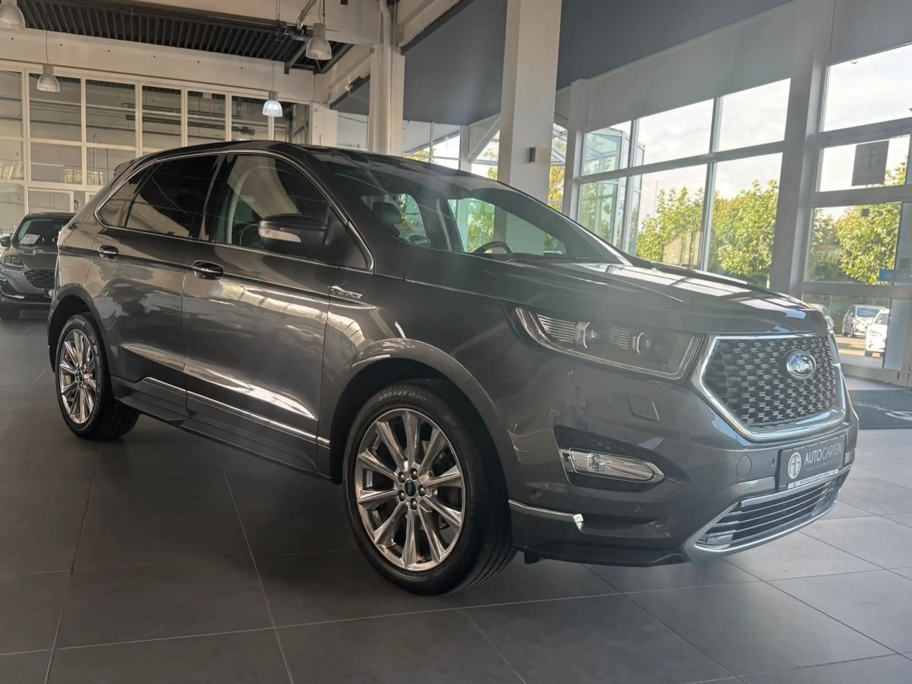 Ford Edge Vignale 4x4*Leder*Navi&Kam.*Panorama — photo 2