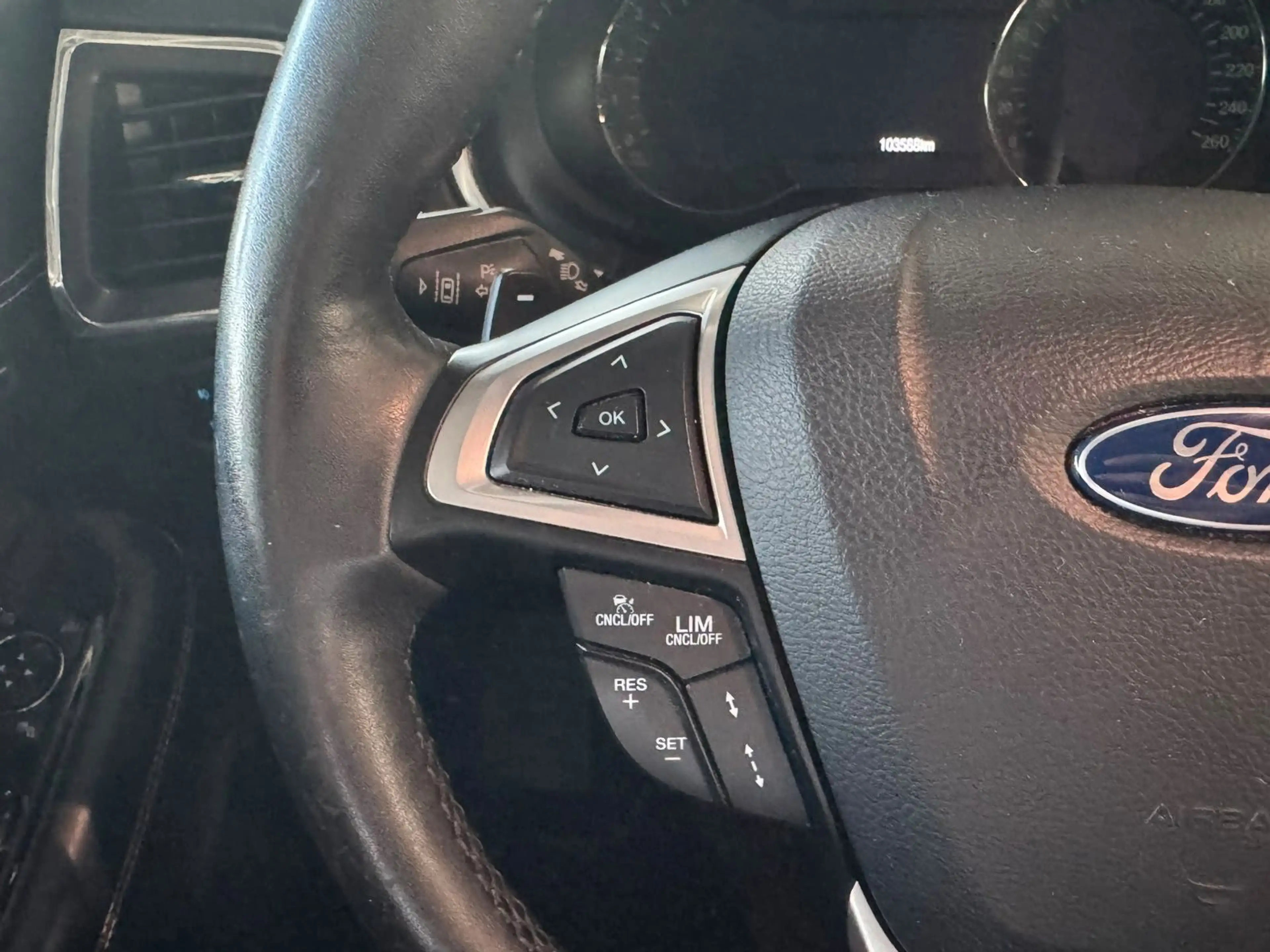 Ford Edge Vignale 4x4*Leder*Navi&Kam.*Panorama — photo 10