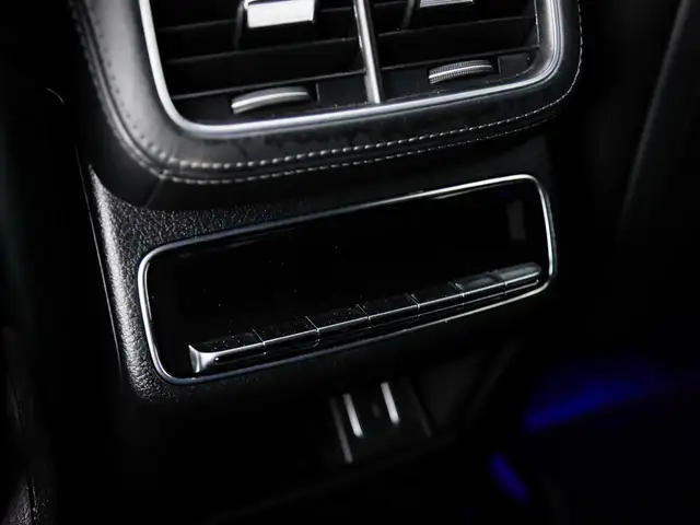Mercedes-Benz Gle view 19