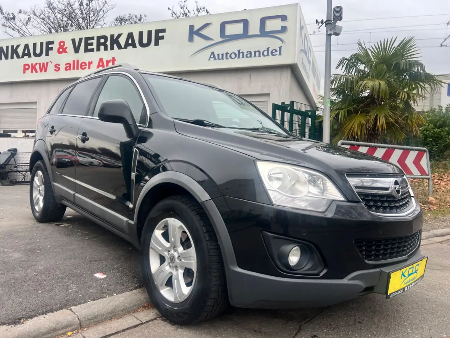 Opel Antara Design Edition 4x4 / 1. Hand Schwarz - 1