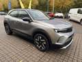 Opel Mokka-E Elegance +SOH99%+NAVI+RFK+ALLWETTER+ Gris - thumbnail 4