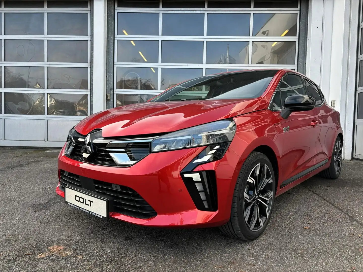 Mitsubishi Colt 1.6 Hybrid Top Rouge - 1