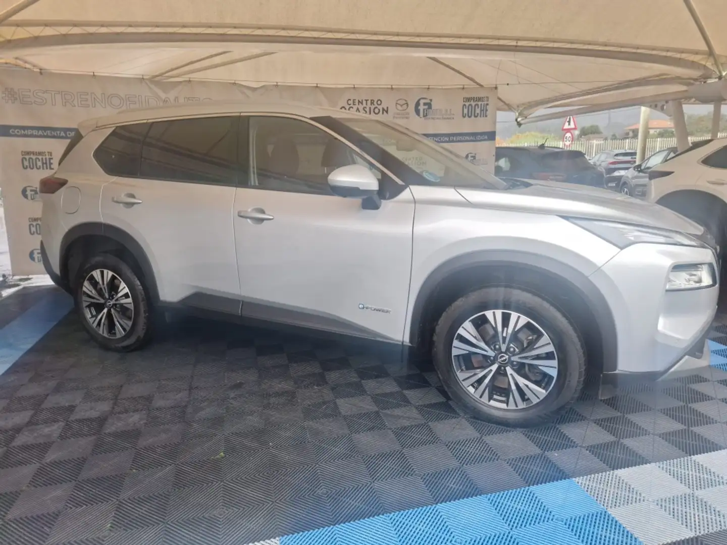 Nissan X-Trail 1.5 e-Power N-Connecta 4x2 5pl. 152kW Plateado - 1