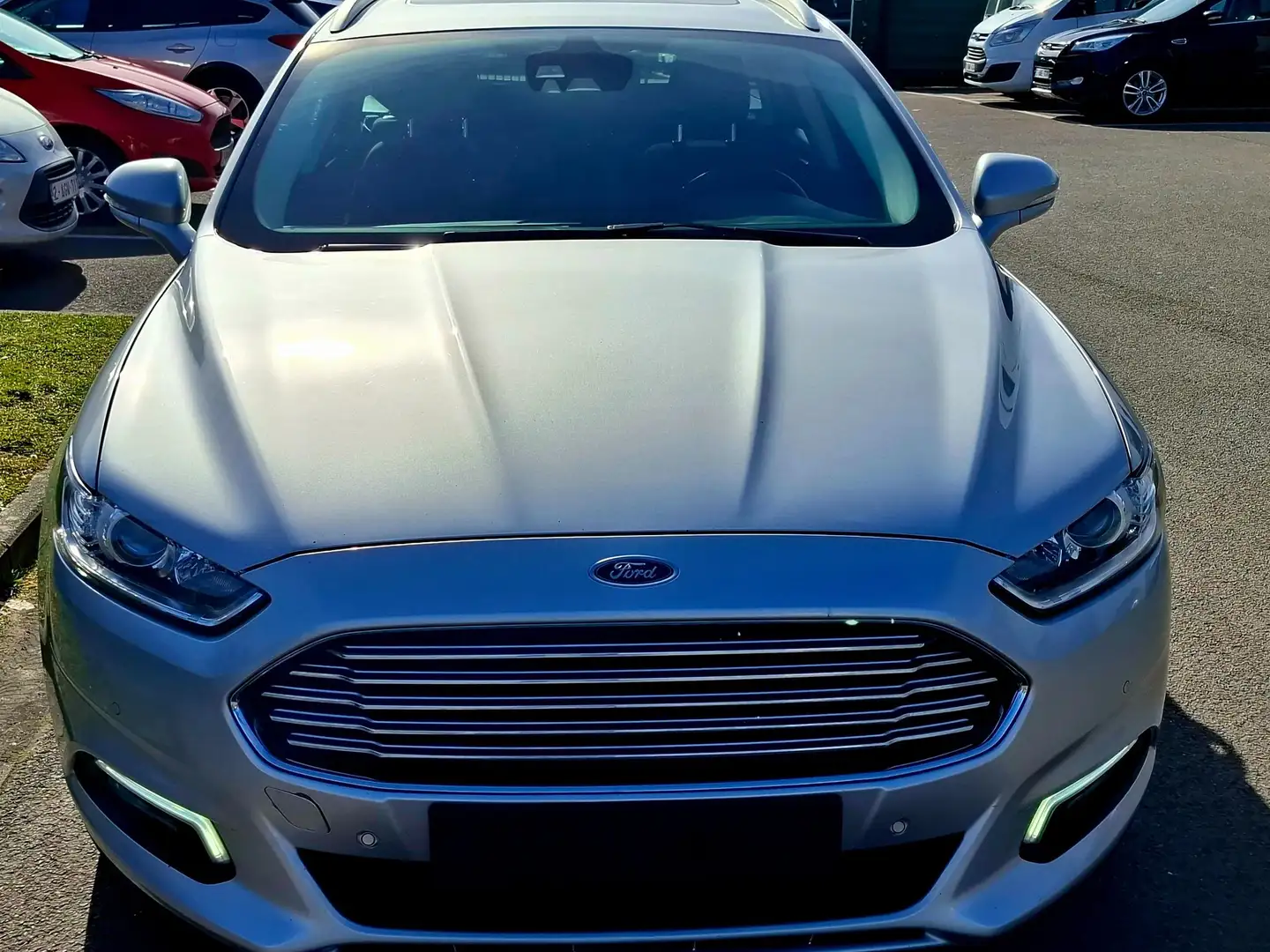 Ford Mondeo Clipper 1.5 TDCi ECOnetic Business Class Zilver - 2