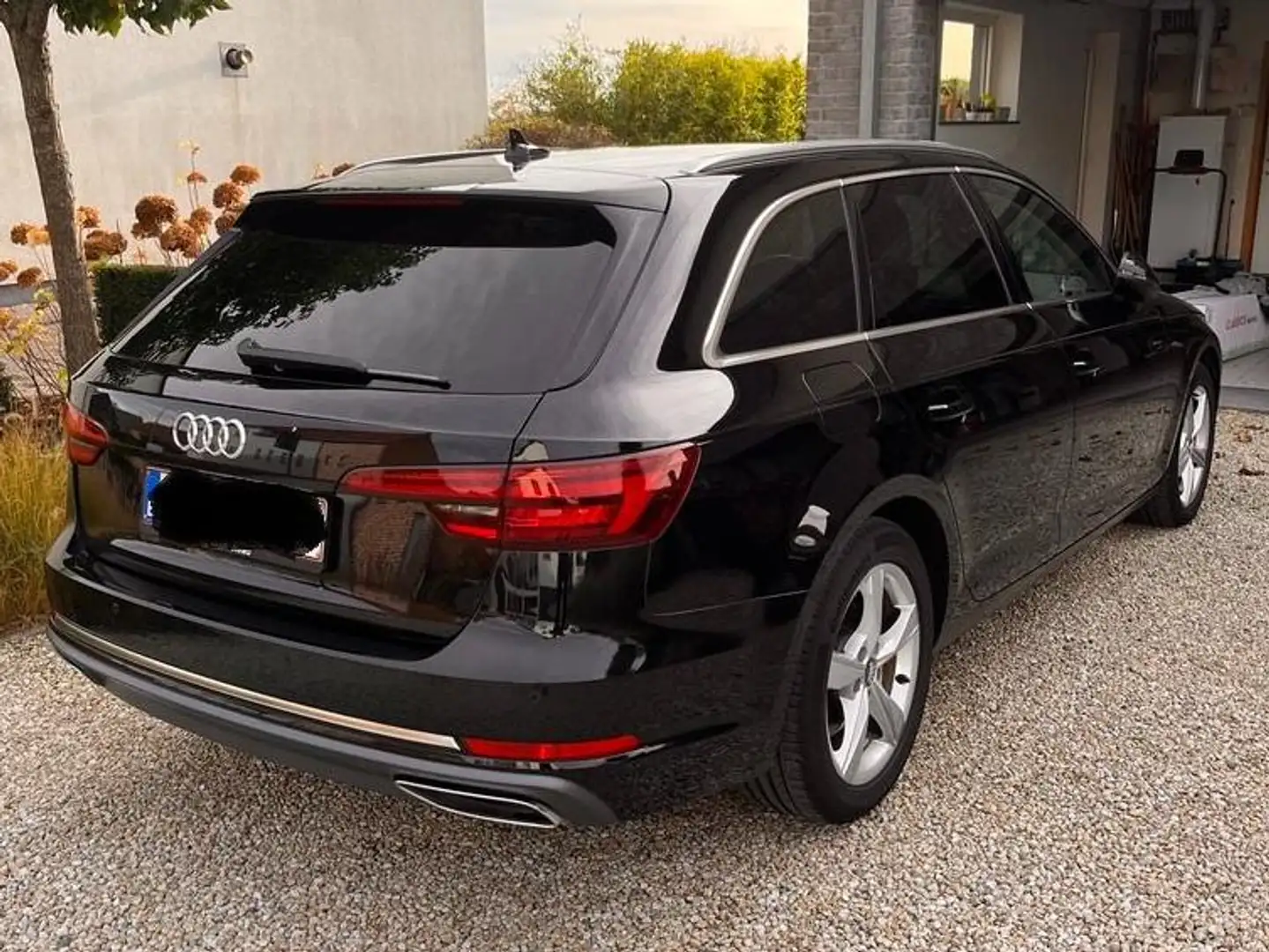Audi A4 A4 Avant 30 TDI S tronic sport Zwart - 2