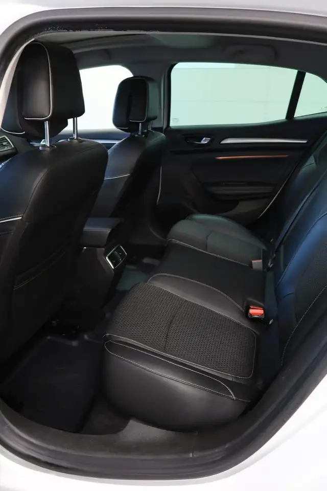 Renault Megane Berline — photo 6