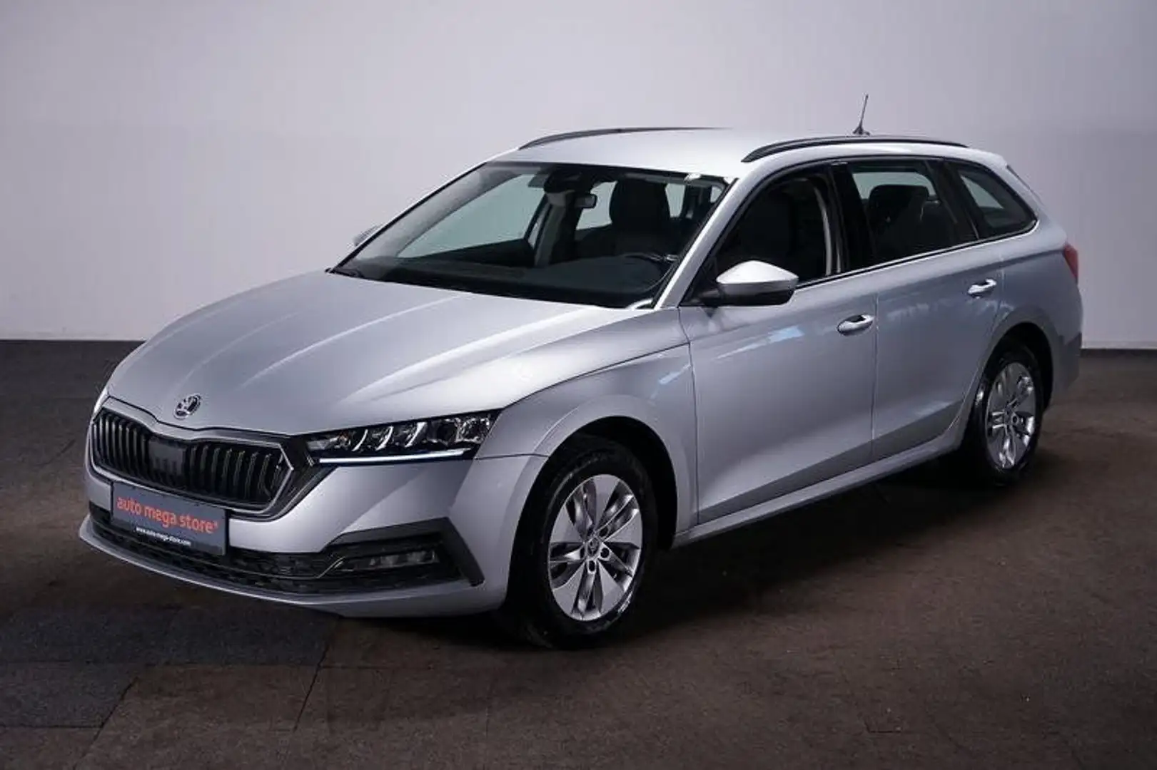 Skoda Octavia Combi 2.0 TDI 4x4 DSG Ambition ACC Ezüst - 1
