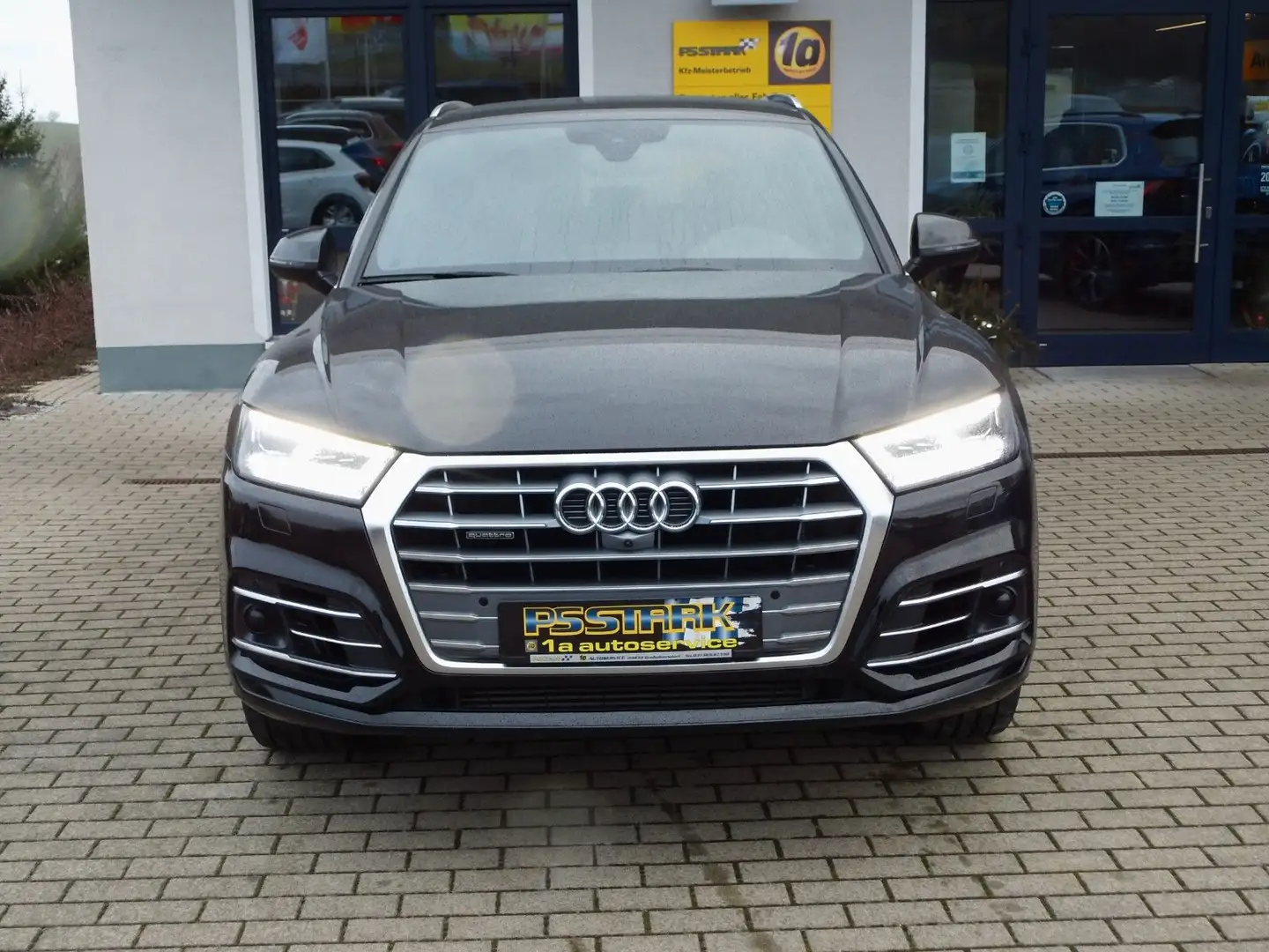 Audi Q5 3.0TDI quattro sport,MATRIX-LED,STHZ,AHZV sch Noir - 1