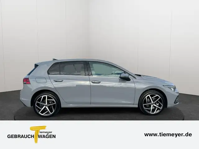 Volkswagen Golf view 4