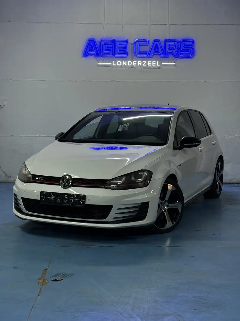Volkswagen Golf GTI Golf 2.0 TSI DSG - 1