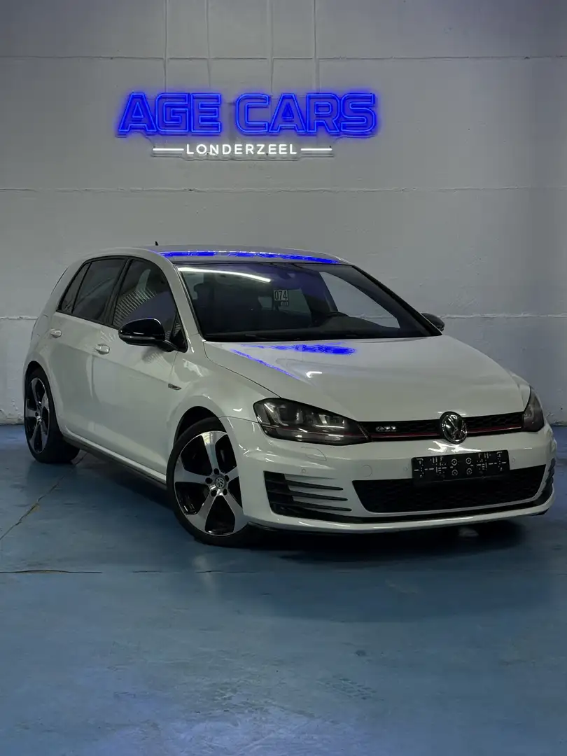 Volkswagen Golf GTI Golf 2.0 TSI DSG - 2