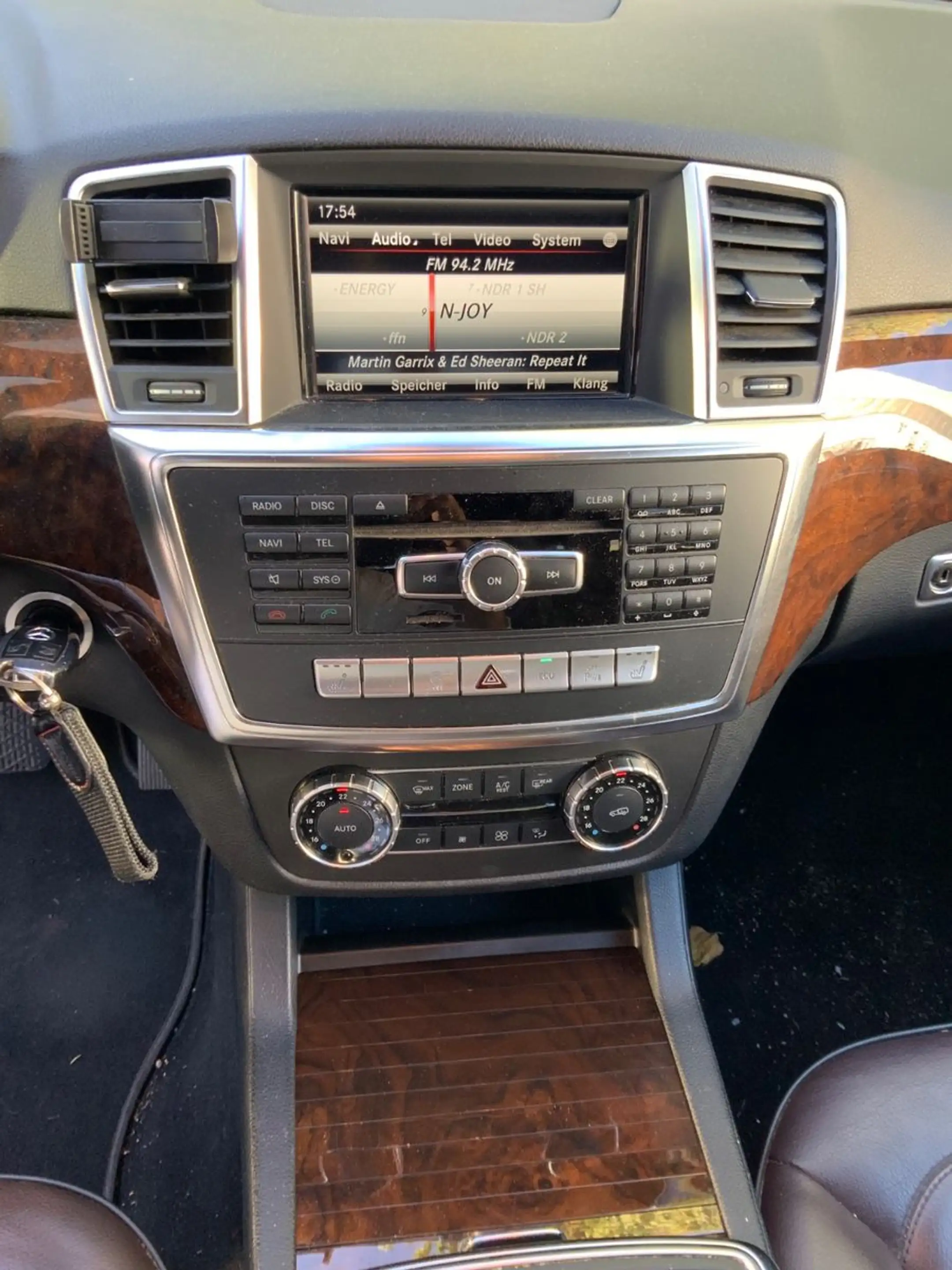 Mercedes-Benz ML 350 CDI BlueTec 4Matic 2.Hand/Scheckheft — photo 16