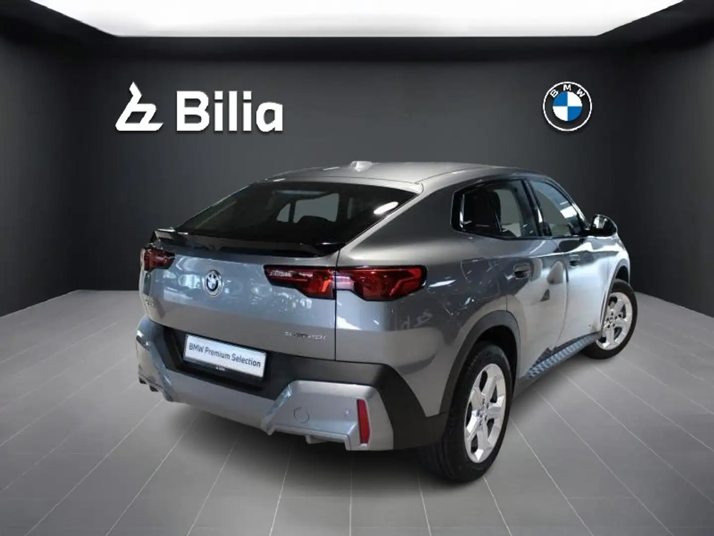 BMW X2 x2 sDrive20i // 2024 Gris - 2