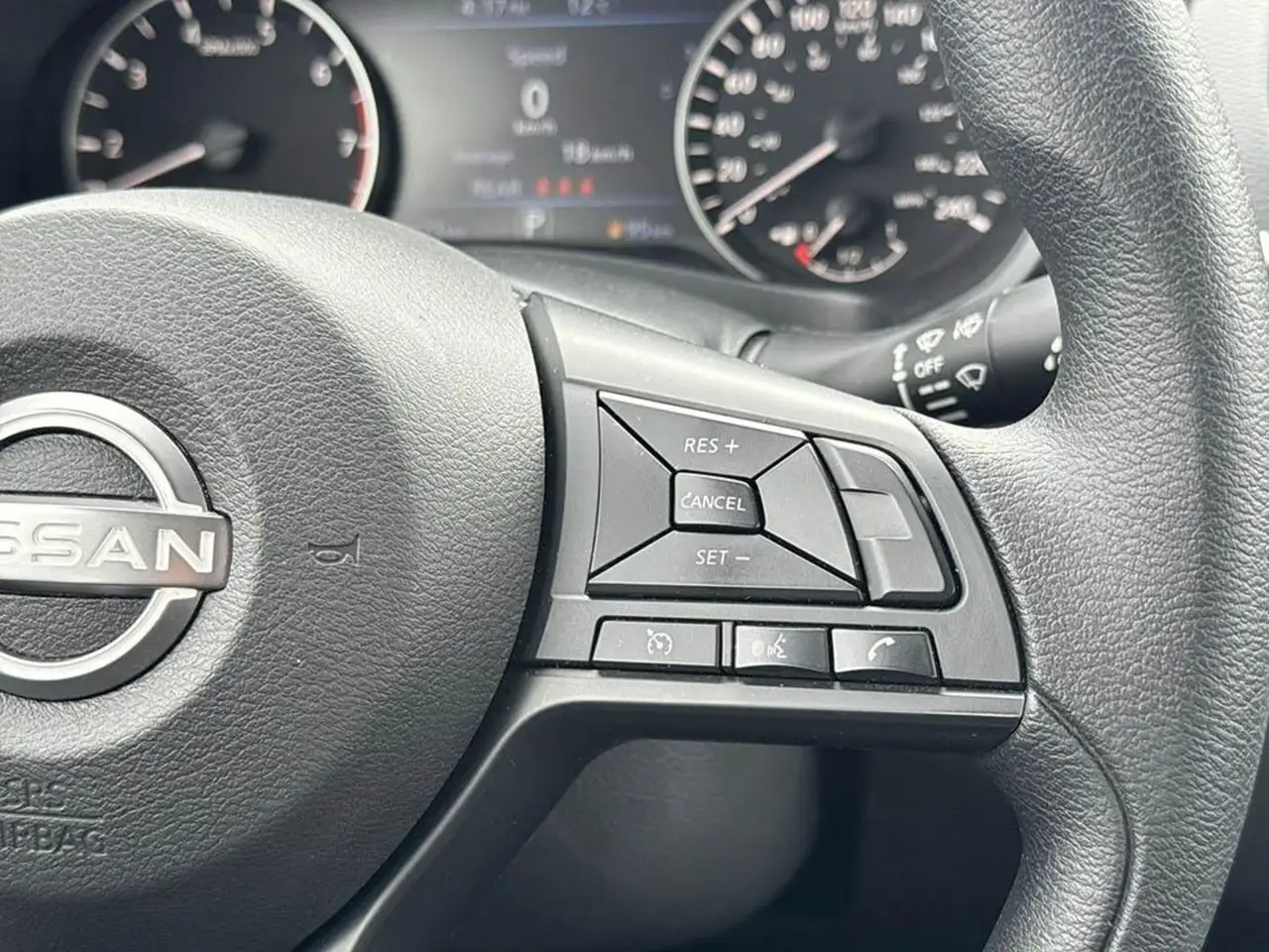Nissan Altima снимка Nissan Altima