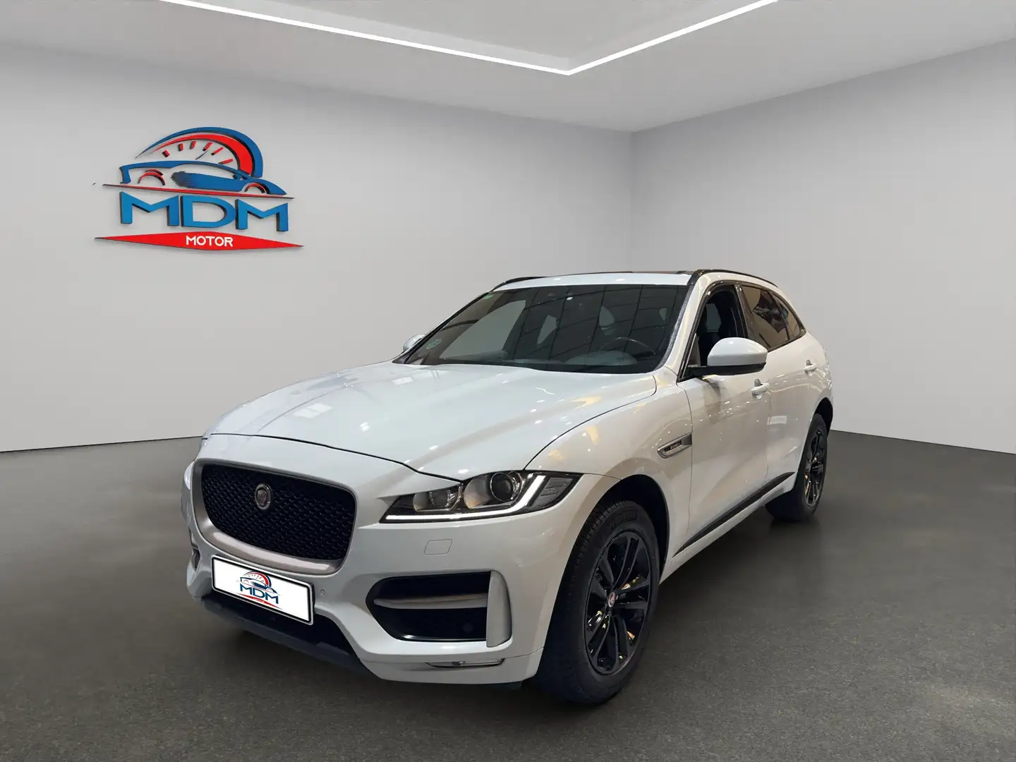 Jaguar F-Pace 2.0i4D R-Sport Aut. AWD 180 Blanc - 1