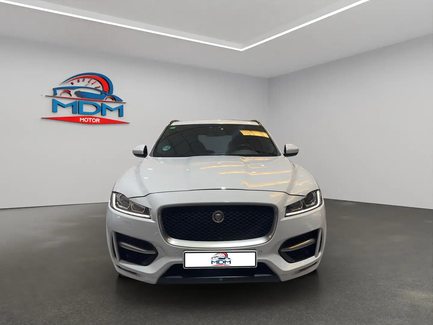Jaguar F-Pace 2.0i4D R-Sport Aut. AWD 180 Blanc - 2