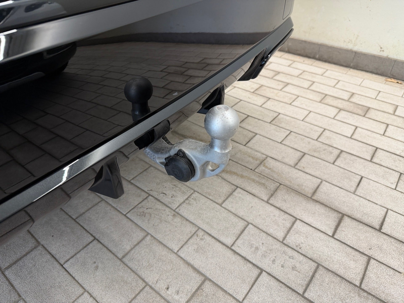 BMW X1 xDrive20d — photo 11