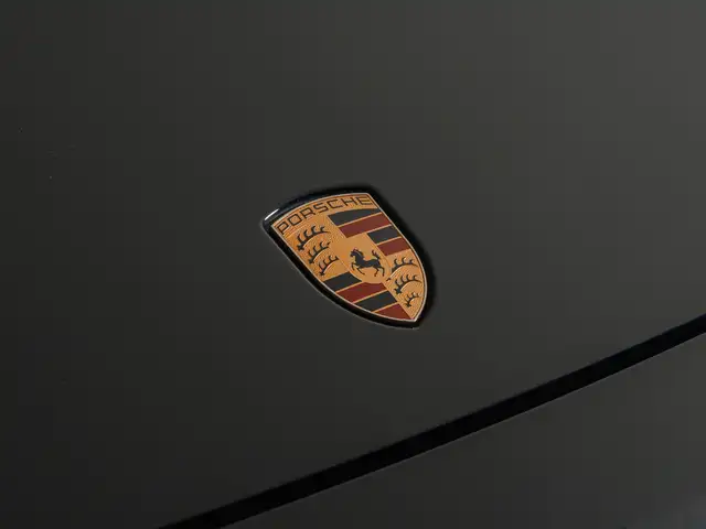 Porsche Cayenne view 10