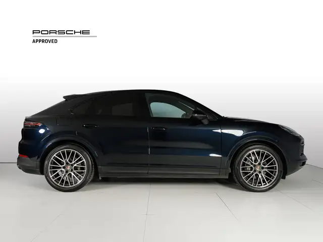 Porsche Cayenne view 4