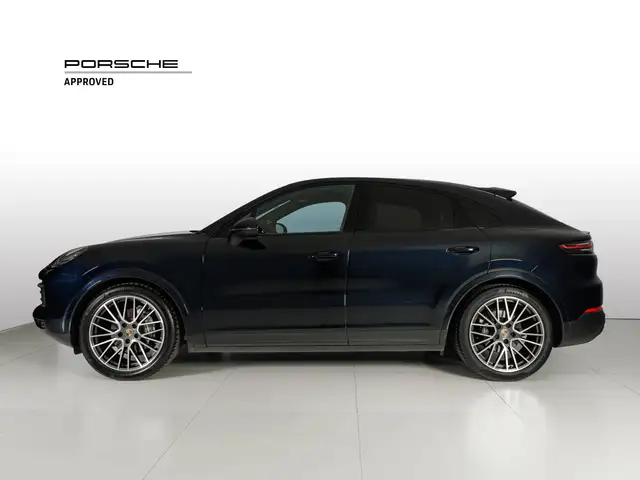 Porsche Cayenne view 2