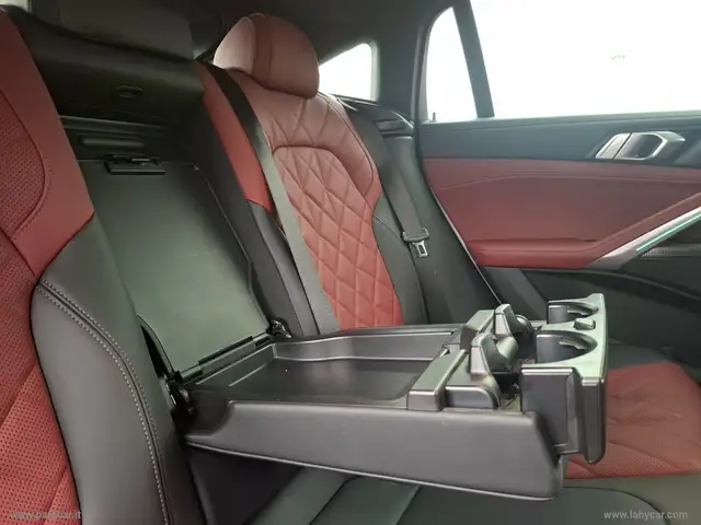 BMW X6 M view 27