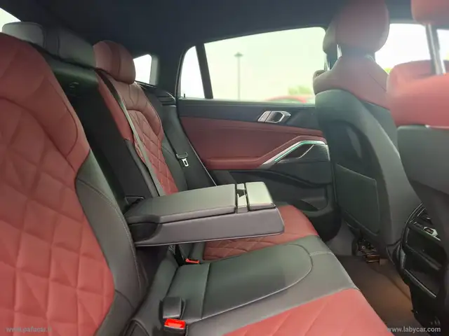 BMW X6 M view 26
