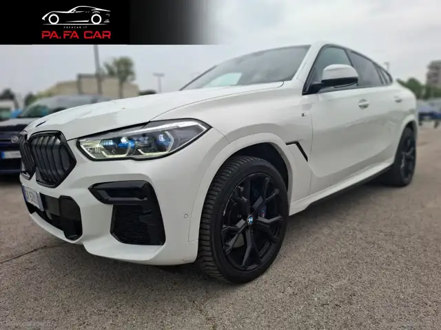 BMW X6 M view 12