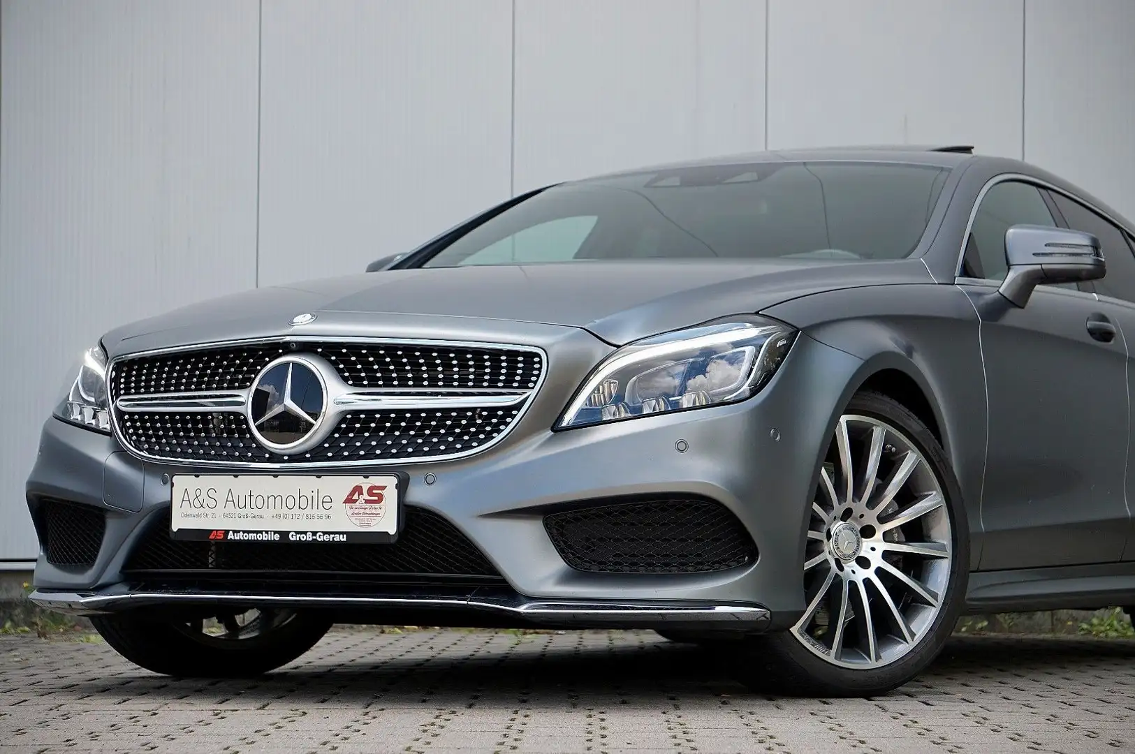 Mercedes-Benz CLS 400 *UNFALLFREI *FINAL EDITION *DESIGNO Grau - 1