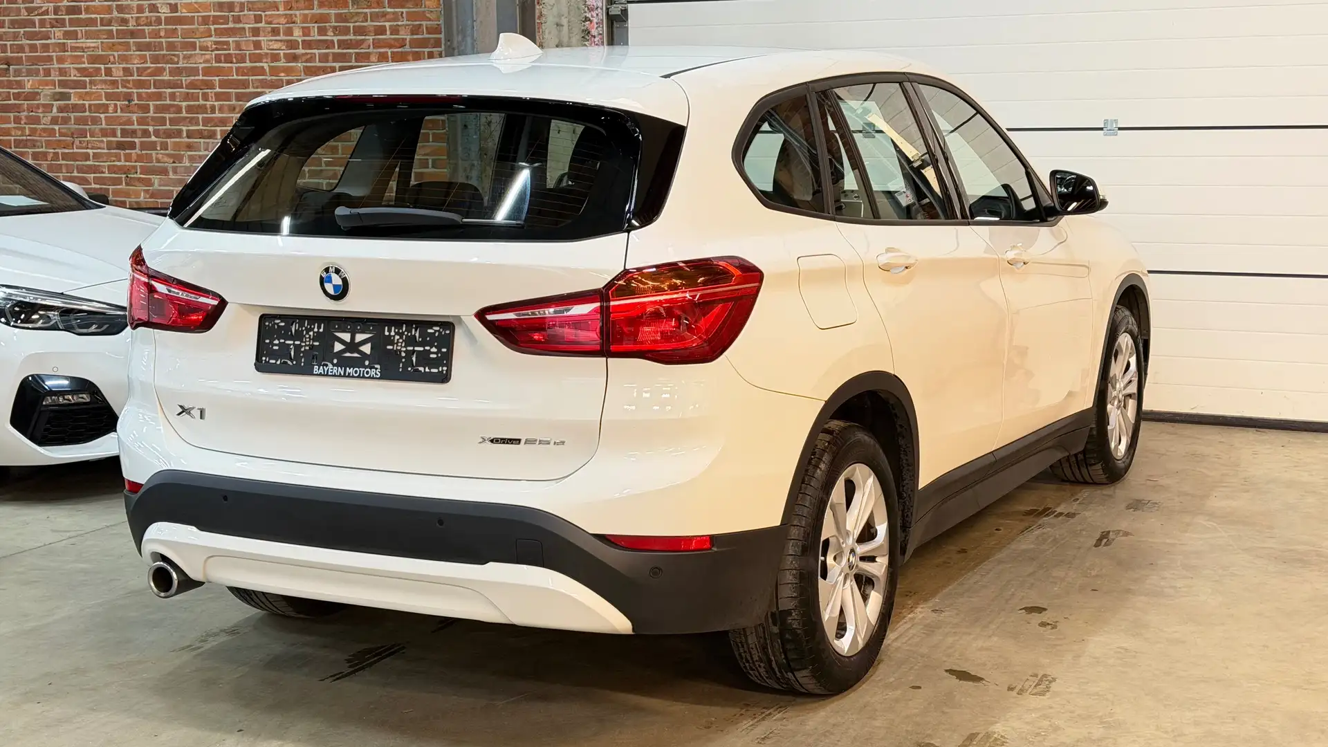 BMW X1 xDrive25e Plug in Hybride Benzine Automaat Blanco - 2